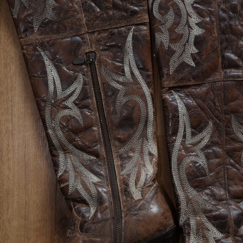 Dan Post jilted knee high boots. 20’ shaft. Brown size 7. Snip toe - Picture 4 of 5